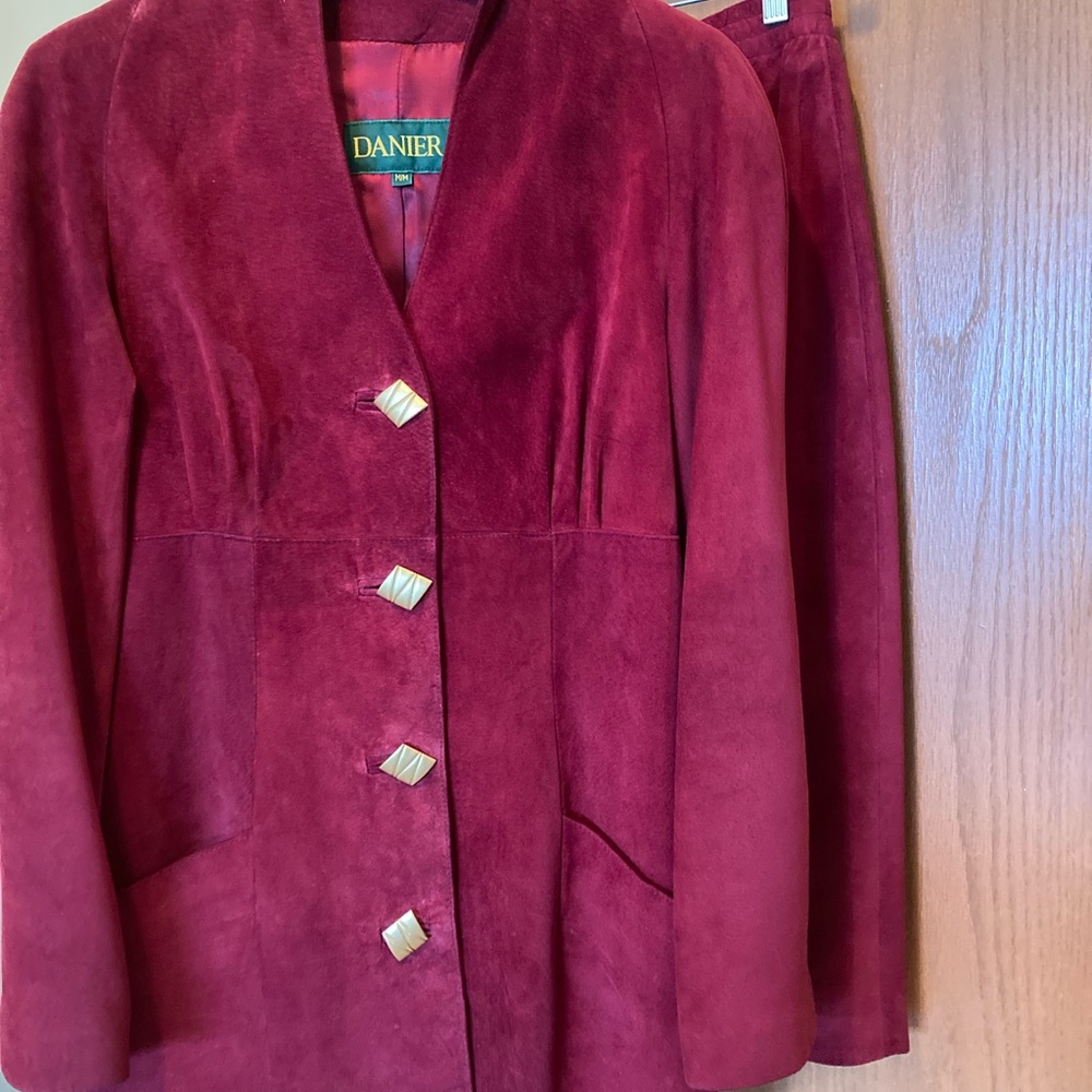 Daniers cranberry colour suede suit